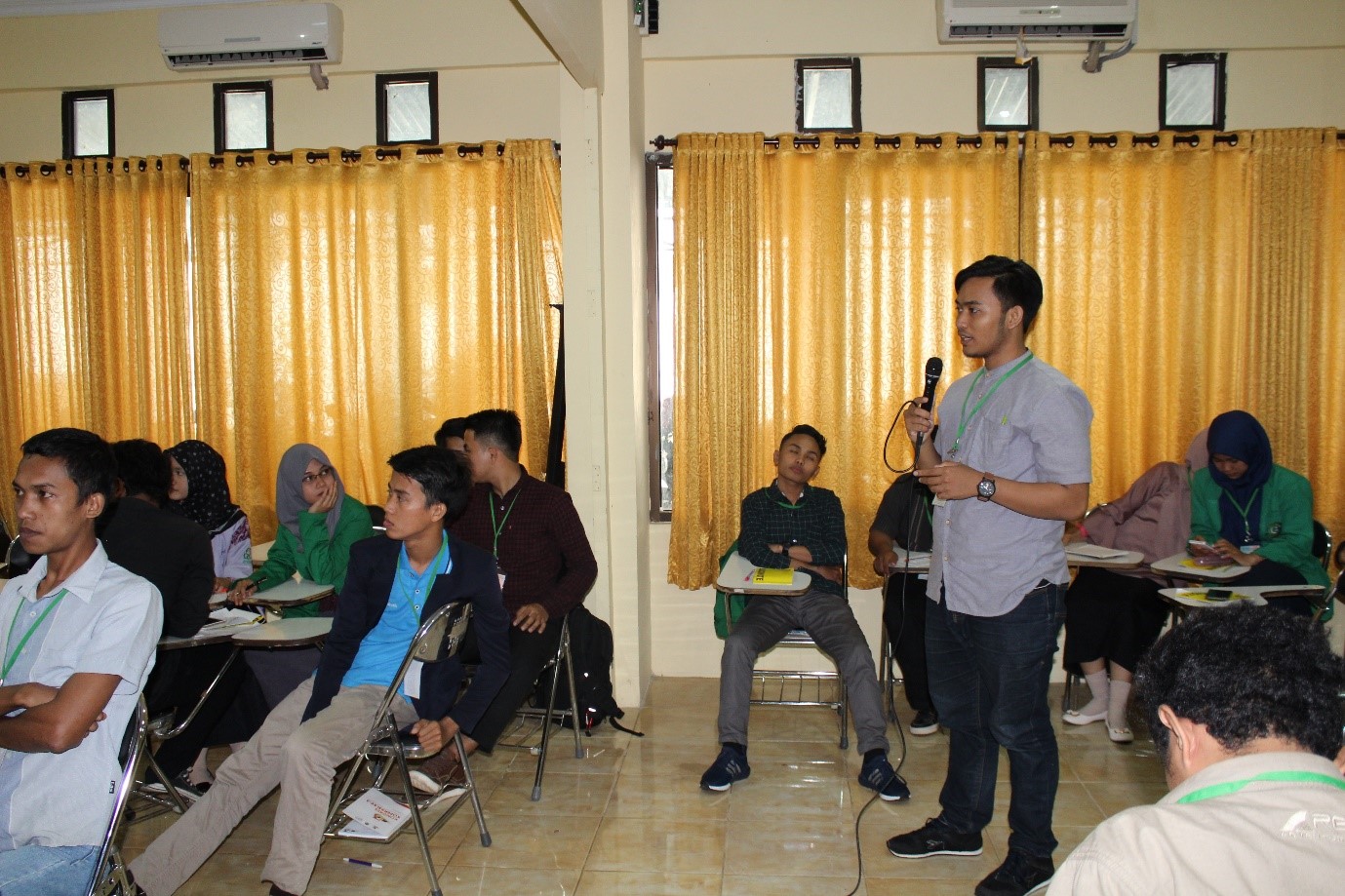 Gambar Pelatihan Bahasa Inggris Bagi Mahasiswa